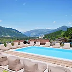 Ever Grün - New Opening Hotel