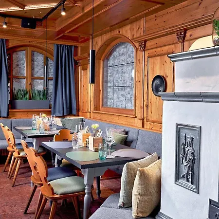 ホテル Ever Gruen 4*