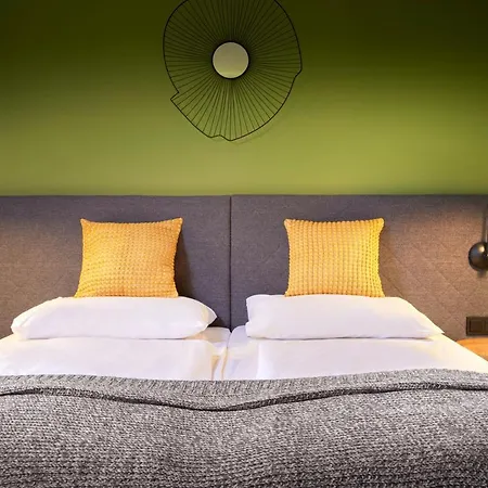 Hotell Ever Gruen 4*